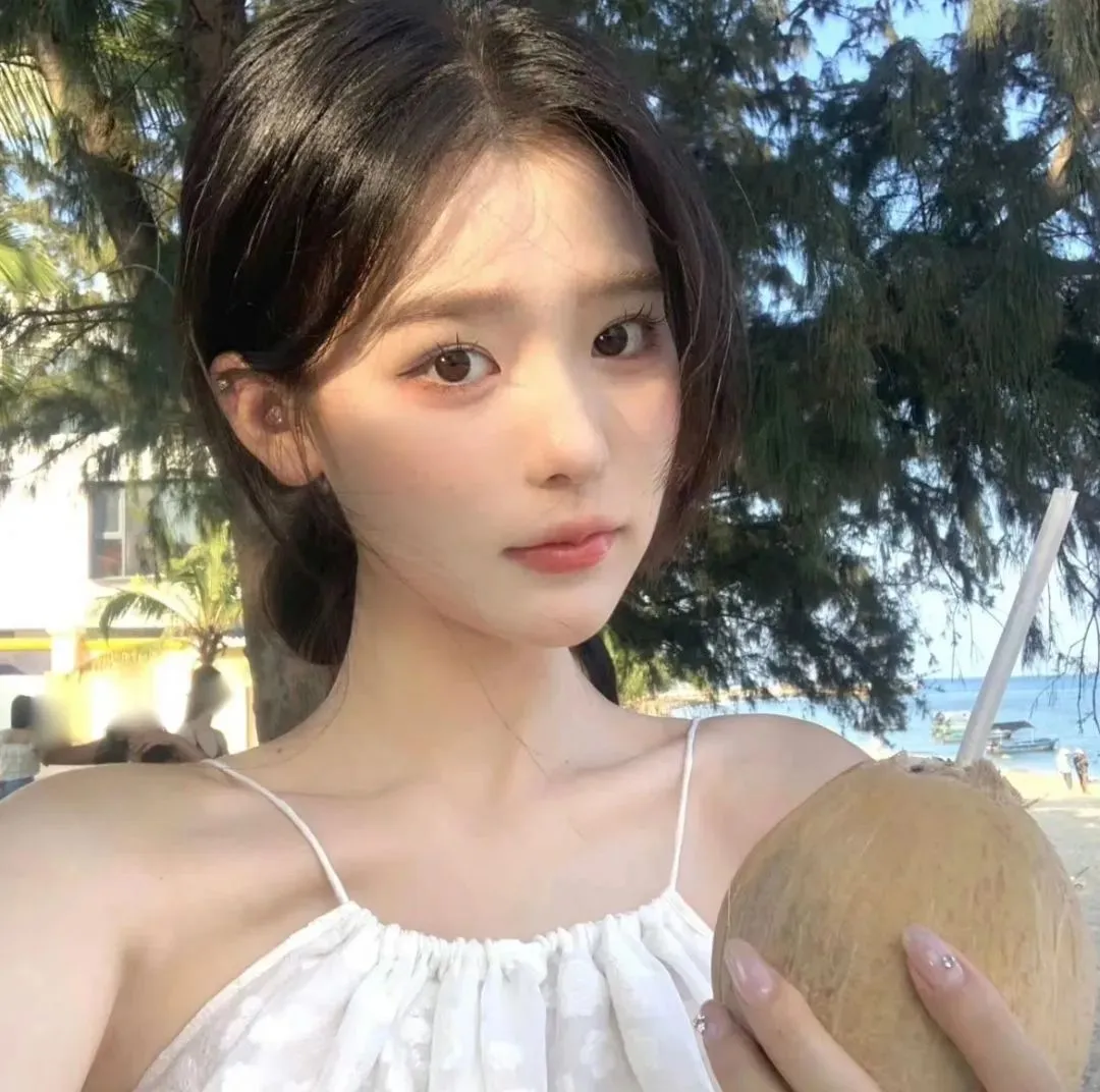 豆瓣9.2致郁又治愈《我的解放日志》超清在线：逃离窒息的日常，具锡久金智媛相互救赎