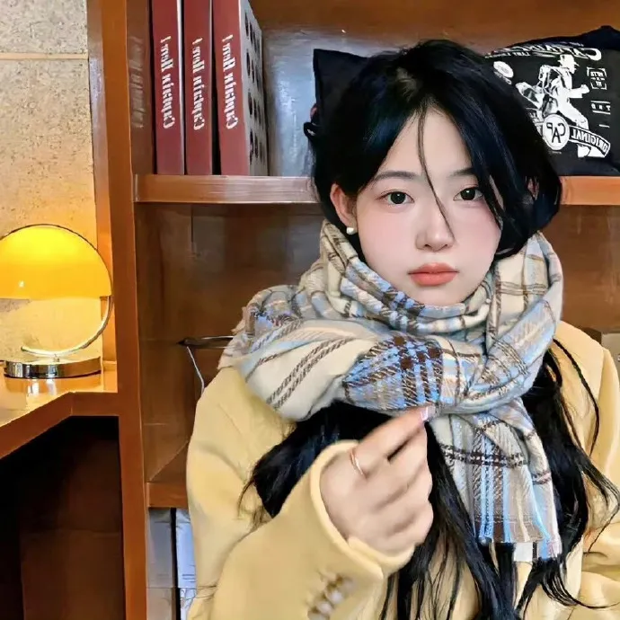 驱魔题材恐怖片《黑祭司们》姜栋元：恶灵附体，韩国天主教神父的极限驱魔战